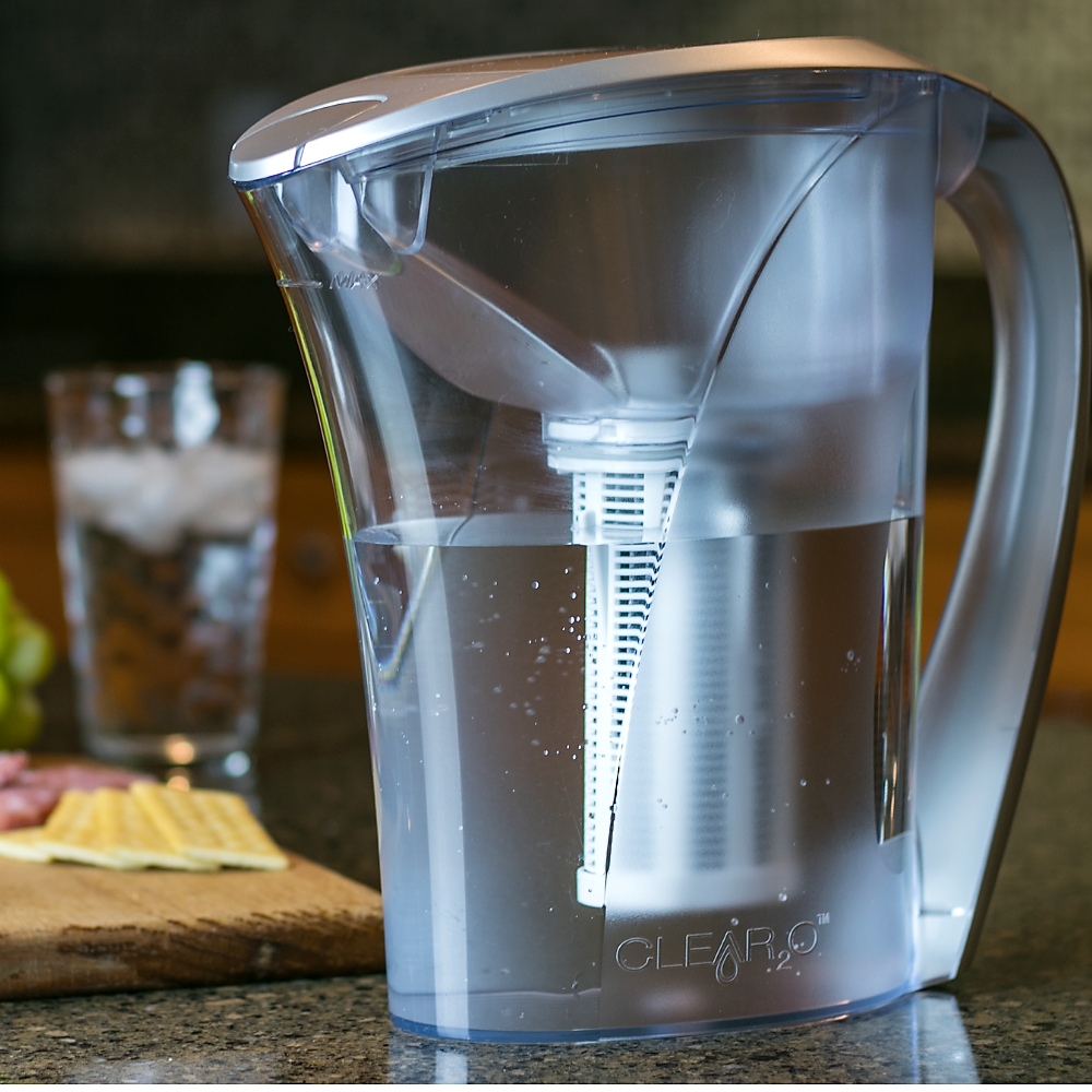 CLEAR2O® GRAVITY WATER FILTER PITCHER - GRP200